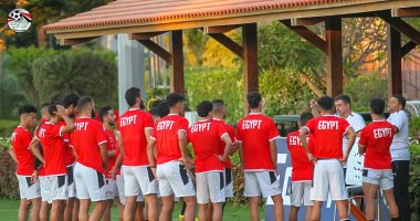 مجلس اتحاد الكرة يزور تدريبات المنتخب.. وعلام يجتمع مع فيتوريا 