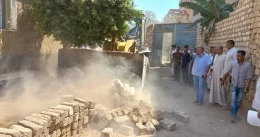 محافظ المنيا: إزالة 82 حالة تعدٍ على أملاك الدولة بمركزى المنيا وبنى مزار