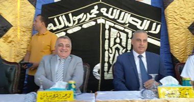 بدء مراسم الصلح بين آل قناوى وآل عرفات بحضور محافظ سوهاج ومدير الأمن.. صور