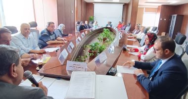شئون خدمة المجتمع بجامعة دمياط يبحث استعدادات العام الدراسي الجديد.. فيديو وصور
