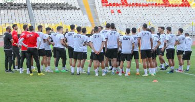 منتخب مصر كامل العدد بمشاركة محمد صلاح استعدادا لوديتى النيجر وليبيريا.. صور