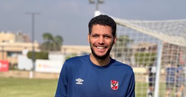 الأهلي يخطط للاحتفاظ بلاعب فريق الشباب رغم رفع اسمه من القائمة الأولي