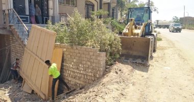 إزالة التعديات بطريق الجلاتمة برطس تمهيدا لأعمال تطويره