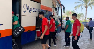 حافلة المنتخب الأولمبي تغادر فندق الإقامة استعدادا لمواجهة بنين.. صور