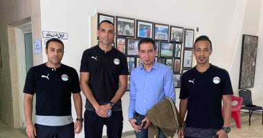 وصول طاقم حكام ودية المنتخب الأولمبي وبنين إلى ملعب المباراة   