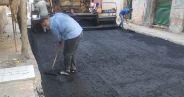 محافظة الإسكندرية: إنجاز 95 % من أعمال الرصف فى 24 شارع بحى غرب