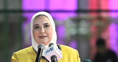 وزيرة التضامن خلال احتفال تجهيز 400 عروس: الرئيس السيسى وجه برعاية بنات مصر
