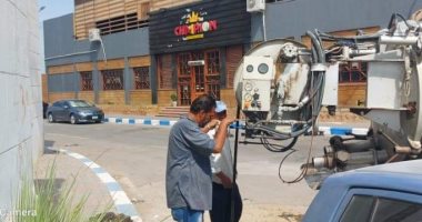 استمرار تطهير بالوعات الأمطار بمحافظات القناة استعدادا لفصل الشتاء.. صور