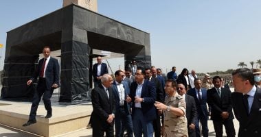 رئيس الوزراء يتجول بالمتحف المصرى الكبير لمتابعة آخر مستجدات الأعمال.. مدبولى: "عاوز تكثيف الشغل كأن الافتتاح بكرة".. ويشدد على ضرورة الانتهاء من تطوير ورفع كفاءة واجهات العمارات السكنية المحيطة بالمتحف