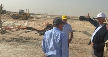 وزير الزراعة يتفقد مشروع الـ42 ألف فدان بالساحل الشمالى