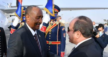 الرئيس السيسى يودع رئيس مجلس السيادة الانتقالى السودانى الفريق أول عبدالفتاح البرهان