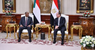 الرئيس السيسي يؤكد حرص مصر على تقديم الدعم لتحقيق الاستقرار فى السودان الشقيق