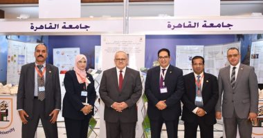 عاشور والخشت يتفقدان معرض جامعة القاهرة لمواجهة التغيرات المناخية