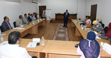 جامعة قناة السويس تفتتح دورة البرنامج التدريبي المؤهل لشغل الوظائف القيادية 