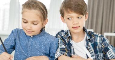 أخلاقنا الجميلة.. كيف تعلمين طفلك ألا يلجأ للغش أبدًا؟