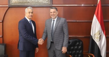 وزير القوى العاملة يلتقى قيادات "العامة للعاملين بالإسعاف"