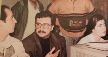 عمرها 26 سنة.. عمرو الليثى ينشر صورًا نادرة جمعته مع الراحل هشام سليم