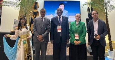 صور وفيديو.. العالم هذا المساء.. افتتاح معرض اليابان الدولى للسياحة بمشاركة السفير المصرى بطوكيو.. وحريق ضخم بمستودع أحد الأسواق فى العاصمة الفرنسية باريس.. وكيندال جينر تتألق بفستان من "الدنيم" فى نيويورك