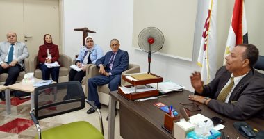 رئيس جامعة المنصورة الجديدة يعتمد الجداول الدراسية والتحويلات