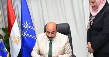محافظ أسوان يعتمد الخطة العامة لمديرية التنظيم والإدارة