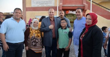 المحافظات جاهزة للعام الدراسى الجديد.. وضع خطط لاستقبال التلاميذ وحملات نظافة مكثفة بمدارس الأقصر.. 1220 مدرسة جاهزة لاستقبال 767 ألف طالب وطالبة ببنى سويف.. وتأمينات بمحيط مدارس القليوبية والإسكندرية