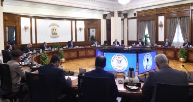 مدبولى: توجيهات رئاسية بتزويد منطقة شق الثعبان بخدمات لتحويلها لمدينة صناعية متكاملة