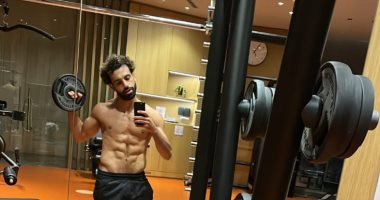 محمد صلاح يخوض تدريبات فى الجمنازيوم رغم راحة معسكر الفراعنة