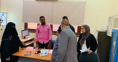 رئيس جامعة الأقصر يتفقد أعمال الكشف الطبي للطلاب الجدد بكلية الآثار.. صور