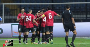 نهاية الشوط الأول.. منتخب مصر يتقدم على ليبيريا بهدف مرموش.. صور