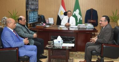 محافظ الشرقية يعقد اجتماعا لبحث سبل تعظيم دور مركز تأهيل ذوى الاحتياجات