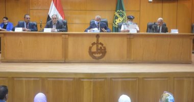 محافظ القليوبية يترأس اللجنة العامة لحماية الطفل ورعايته فى كافة الظروف