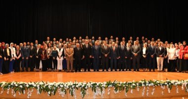 وزير الإنتاج الحربى يستقبل وفد الدفعة الرابعة من البرنامج الرئاسى PLP