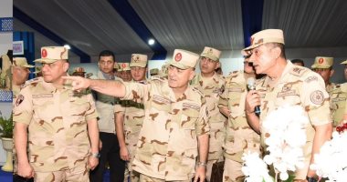 الفريق أسامة عسكر يشهد بياناً عملياً لإحدى الأنشطة الخاصة بإدارة الوقود   