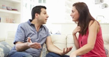 مهتم ولا مش في باله.. علامات في لغة الجسد هتساعدك تعرفي مشاعر الكراش