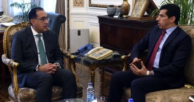 رئيس الوزراء يلتقى سفير قطر بالقاهرة ويرحب بعقد منتدى أعمال مصري- قطري في موعد يتم الاتفاق عليه بين الجانبين.. مدبولي: توجيهات من الرئيس بتسهيل كافة الإجراءات الخاصة بالأشقاء القطريين المهتمين بالاستثمار في مصر