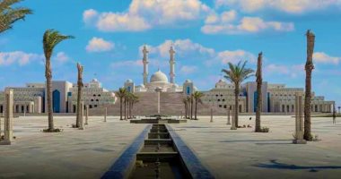 مركز مصر الثقافي الإسلامي يفوز بأفضل مشروع ثقافى فى العالم.. مساحة المسجد 19100 متر مربع ويحتوي على 3 مداخل رئيسية تعلوها قبب إسلامية .. إضافة إلى المركز التجارى الثقافى.. صور