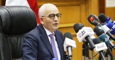 وزير التعليم يكشف: تخصيص بطاقة لكل معلم لشراء مستلزماته بتخفيضات كبيرة