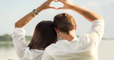 5 أبراج تتوافق عاطفياً مع برج الميزان.. القوس لإخلاصه والجوزاء لتفاؤله 
