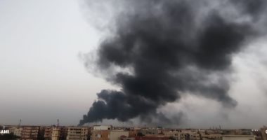 السيطرة على حريق هائل فى مصنع فوم بالعاشر من رمضان وإصابة 5 عمال