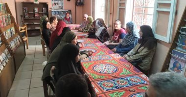 ثقافة الأقصر تقدم محاضرات عن دور المرأة بالعمل السياسي والنهوض بالمجتمع.. صور