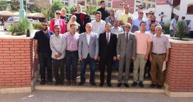 رئيس جامعة سوهاج يشهد ختام برنامج تدريبى عن النشر العلمى