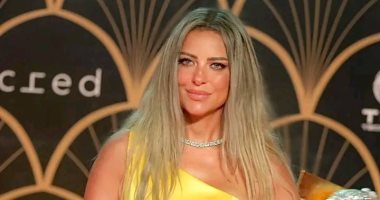 قبل عرض أولى حلقاته اليوم.. ريم مصطفى مدربة يوجا في مسلسل دوبامين