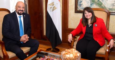 وزيرة الهجرة: 1700 مصري فى كندا يرغبون فى تجديد واستخراج بطاقات الرقم القومى