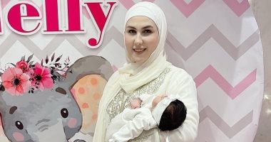 زوجة مؤمن زكريا تنشر صورة جديدة مع ابنتها "نيللى"