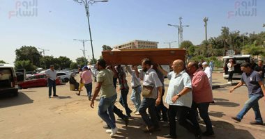 تشييع جنازة المخرج عبد اللطيف زكى