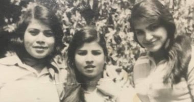 أخلاقنا الجميلة.. مصريون يضربون أروع الأمثلة في علاقات الصداقة.. فاطمة بحثت عن صديقتها بعد 40 سنة فراقا وعثرت عليها على "الفيس بوك".. شجن تتعاون مع أصدقائها في الخير..وحنان وداليا يحافظان على البيئة بحقائب قماش