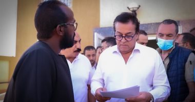 وزير الصحة يتفقد مشروع إنشاء وتطوير وحدة طب أسرة الجُزيرة ويشيد بجودة الخدمات