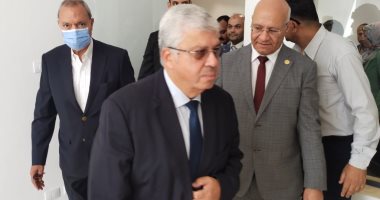 رئيس جامعة بنها يستقبل وزير التعليم العالي بأول يوم بالعام الجديد بالجامعة الأهلية 