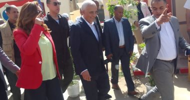 وزير التربية والتعليم يتفقد مدارس دمياط.. ويشدد على أهمية مشروع القراءة