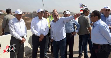 مدبولى: نحرص على التخطيط الدائم لاستيعاب تزايد الحركة على الطرق بما يخدم أهداف التنمية